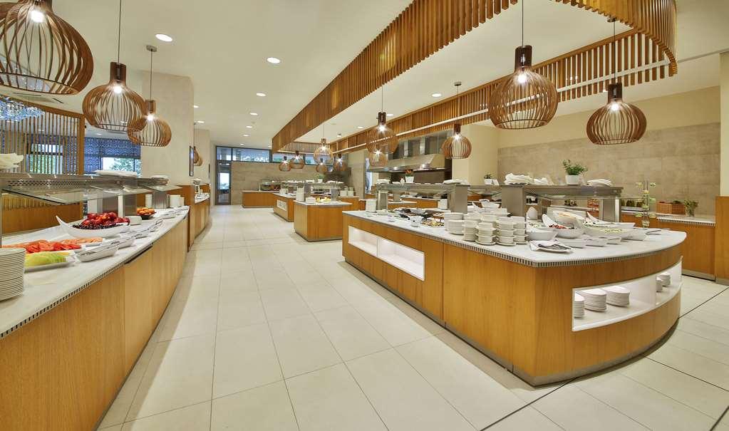 Maritim Hotel Paradise Blue Albena Restaurang bild